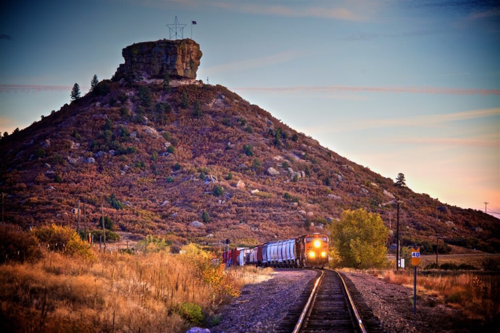 Train A Comin